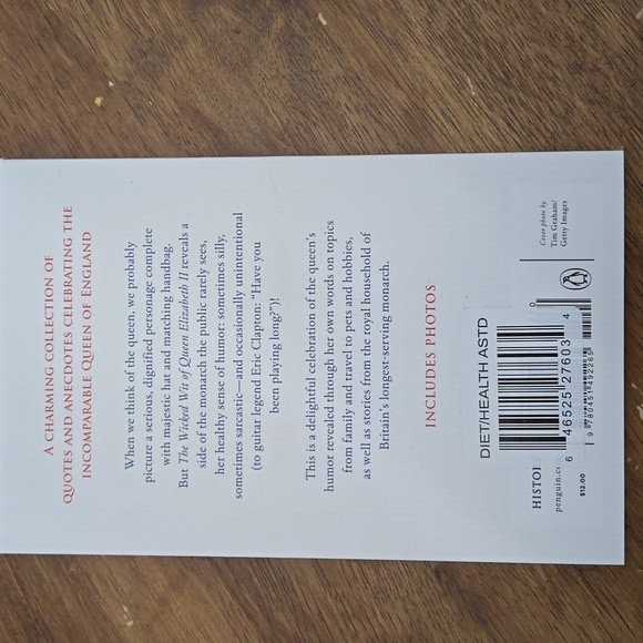 The wicked wit of Queen Elizabeth II book - Picture 2 of 2